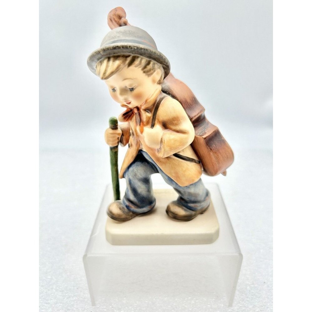 Goebel Hummel West Germany Figurine "Little Cellist" TMK6 (#89/1) 1982
